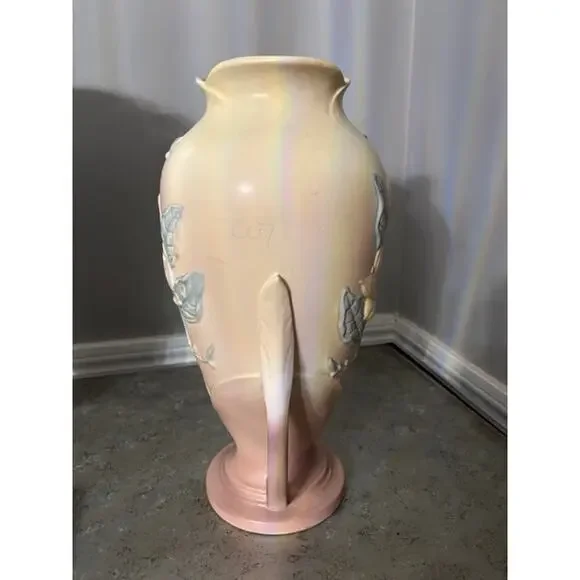 Vintage Hull Art Double Handled Magnolia Vase USA-16-15 EUC